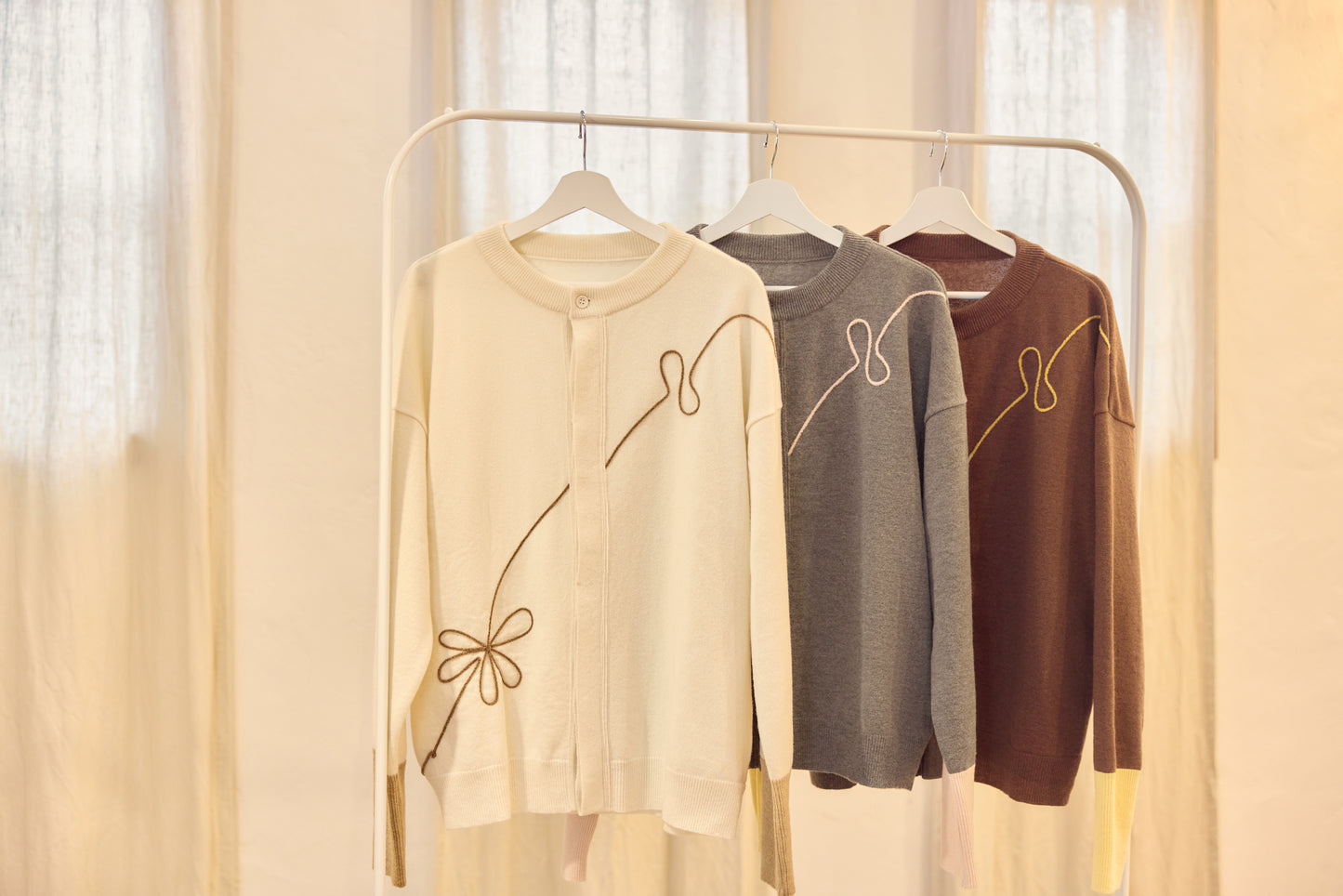 ラメフラワー刺繍2way配色カーディガン